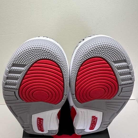 NWT 2018 JORDAN 3 RETRO HALL OF FAME “KATRINA” MENS SZ 10 DEADSTOCK OG ALL - Picture 9 of 16